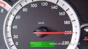 uae-man-arrested-after-video-of-him-driving-200kmph-goes-viral_bahrain