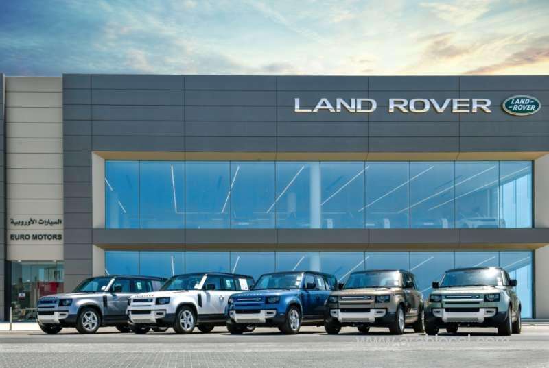 euro-motors-invites-customer-to-test-drive-the-new-defender-110_bahrain