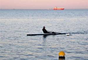 rower-rescued-from-drowning-in-amwaj-in-bahrain_bahrain
