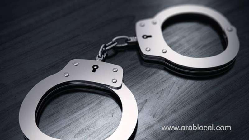 two-arrested-after-series-of-thefts-from-parked-cars-in-manama_bahrain