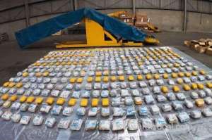 more-than-300-drugs-cases-foiled-in-3months_bahrain