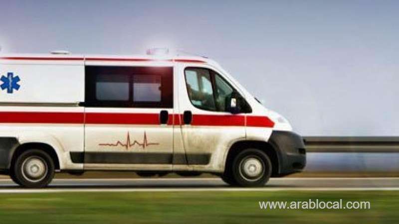 unloaded-ambulance-collided-with-and-a-number-of-vehicles-and-two-drivers-injured_bahrain
