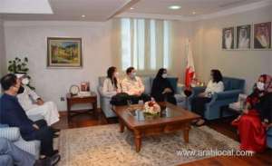 health-minister-receives-uae-medical-delegation_bahrain