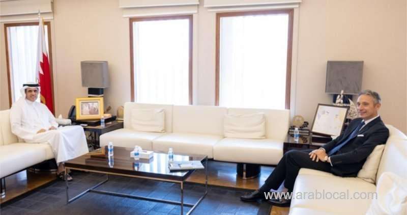 information-minister-receives-french-ambassador_bahrain